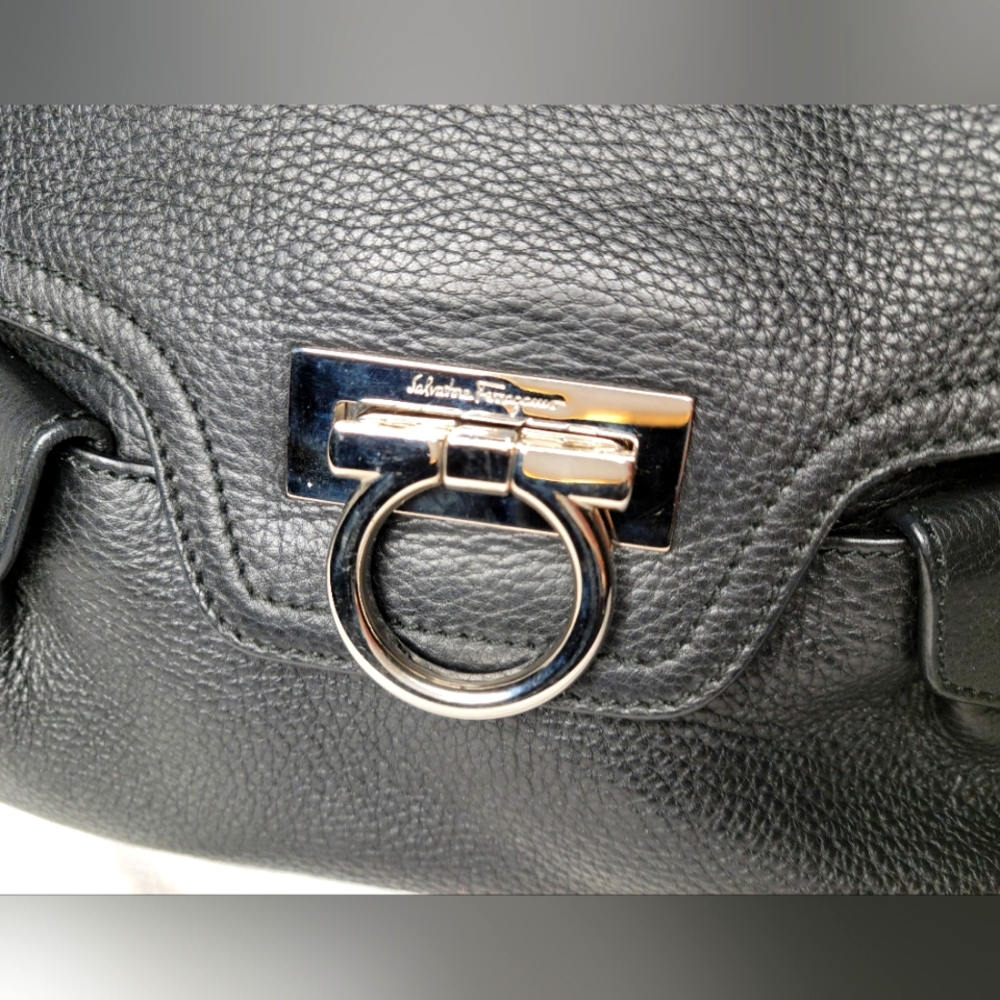 Salvatore Ferragamo Black ⚫️ Leather Bag - Picture 3 of 8